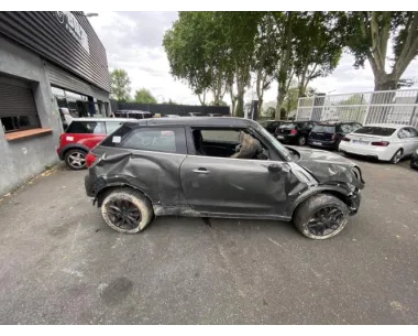 Tableau de bord MINI MINI 2 R61 PACEMAN COUPE Essence