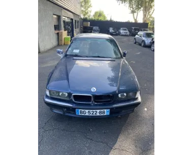 Support poignee porte avant droite BMW SERIE 7 E38 Essence