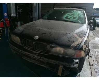 Fusee avant droit BMW SERIE 5 E39 PHASE 1 Essence