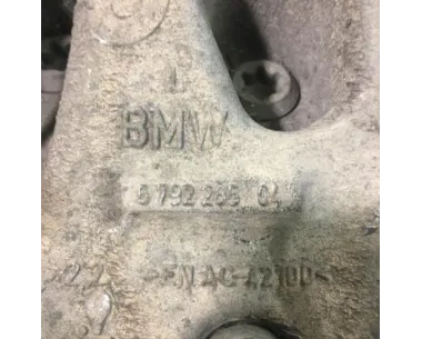 Fusee avant gauche BMW SERIE 1 F20 PHASE 1 Diesel