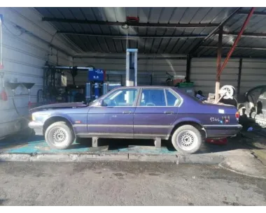 Capot BMW SERIE 7 E32 Essence