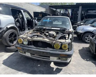 Fusee arriere gauche BMW SERIE 3 E30 Diesel