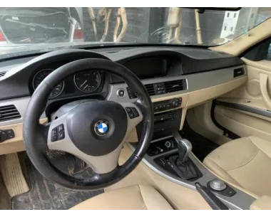 Pare boue avant droit BMW SERIE 3 E91 TOURING PHASE 1 BREAK Diesel