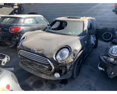 Feu arriere stop central MINI MINI 3 F54 CLUBMAN PHASE 1 BREAK Essence