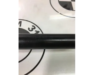 Verin de capot BMW X5 E53 