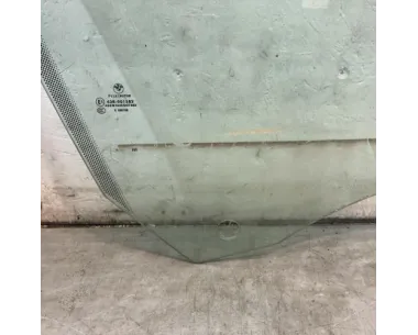 Vitre avant droit BMW SERIE 1 E88 CABRIO Diesel