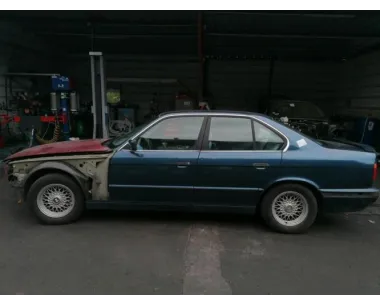 Porte avant droit BMW SERIE 5 E34 Diesel