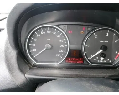 Vitre avant gauche BMW SERIE 1 E81 Diesel