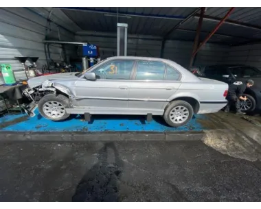 Serrure arriere gauche BMW SERIE 7 E38 Diesel