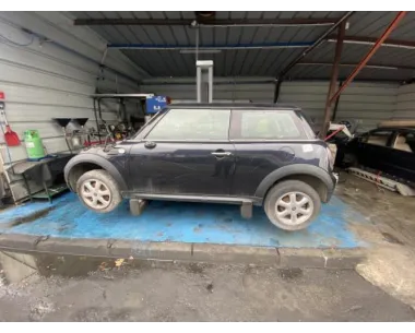 Vitre avant gauche MINI MINI 2 R56 PHASE 1 Essence