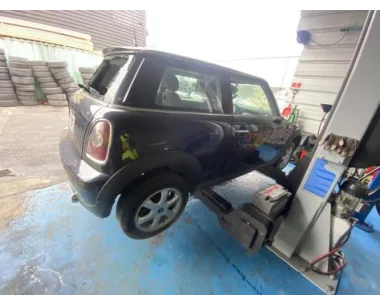 Vitre avant gauche MINI MINI 2 R56 PHASE 1 Essence