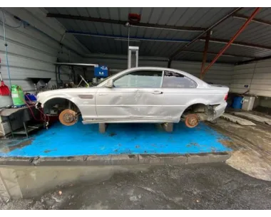 Support radiateur BMW SERIE 3 E46 COUPE PHASE 1 Essence