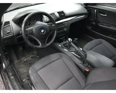 Pare boue avant gauche BMW SERIE 1 E88 CABRIO Essence