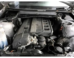 Poignee porte avant droit BMW SERIE 3 E46 COUPE PHASE 1 Essence 2