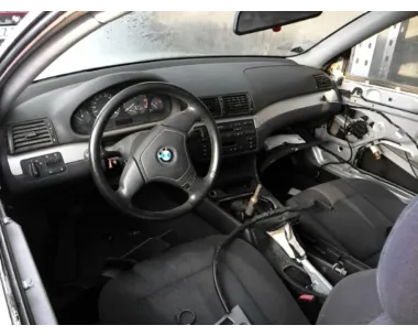 Poignee porte avant droit BMW SERIE 3 E46 COUPE PHASE 1 Essence