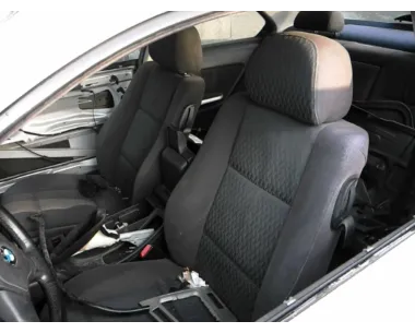 Poignee porte avant droit BMW SERIE 3 E46 COUPE PHASE 1 Essence