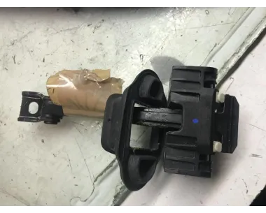 Arret de porte avant gauche BMW SERIE 1 (F20) 