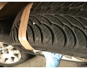 Pneu BMW SERIE 7 E38 