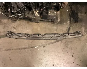 Support de pare chocs arriere BMW  