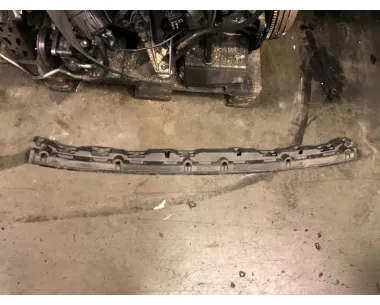 Support de pare chocs arriere BMW  