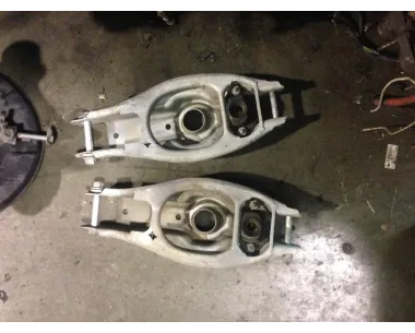 Bras de suspension arriere droit BMW X1 E84 PHASE 1 