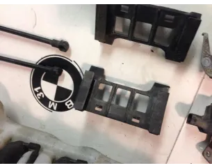 Support de pare chocs arriere BMW SERIE 5 E39 TOURING PHASE 1 BREAK Diesel