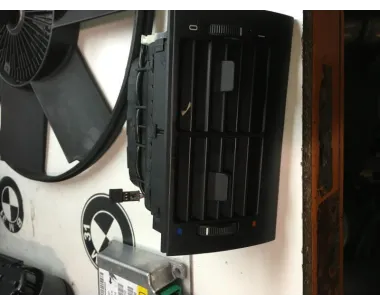 Aerateur tableau de bord BMW  