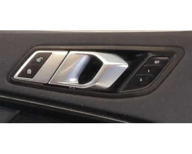 Panneau de porte avant gauche BMW SERIE 1 F40 Essence