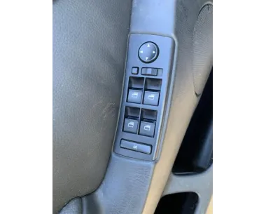 Poignee porte coffre BMW X5 E53 Diesel