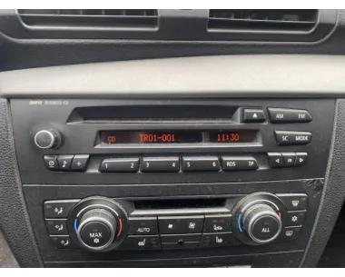 Console central (interieur plastique) BMW SERIE 1 E87 PHASE 2 Diesel