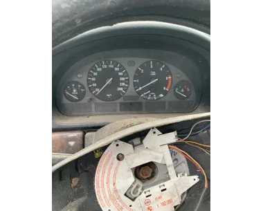 Vitre arriere gauche BMW SERIE 5 E39 PHASE 1 Diesel