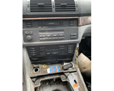 Vitre arriere gauche BMW SERIE 5 E39 PHASE 1 Diesel