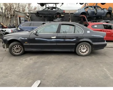 Vitre arriere gauche BMW SERIE 5 E39 PHASE 1 Diesel