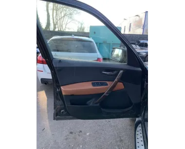 Support de phare droit (tôle) BMW X3 E83 PHASE 2 Diesel