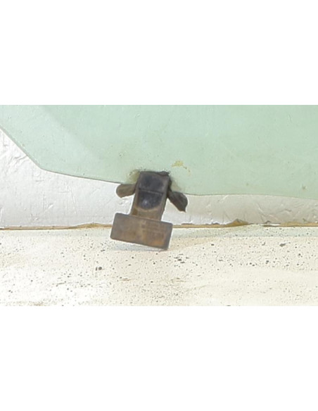 Vitre avant droit BMW SERIE 8 E31 COUPE 