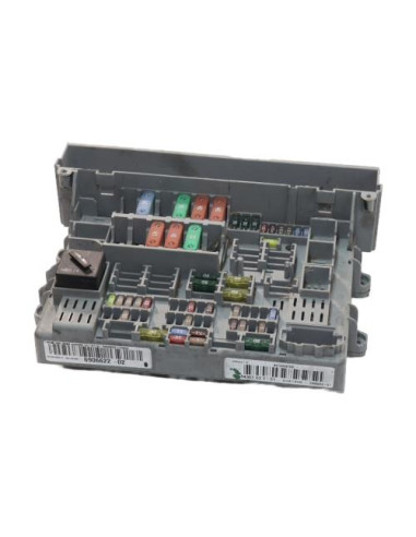 Porte fusible BMW SERIE 1 E87 PHASE 1 Diesel
