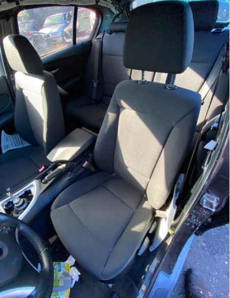 Baie de pare brise BMW SERIE 1 E87 PHASE 2 Essence