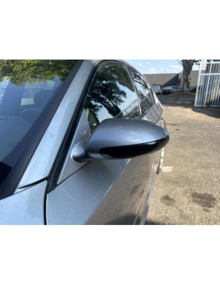 Attache ceinture arriere centrale BMW SERIE 5 E60 Essence