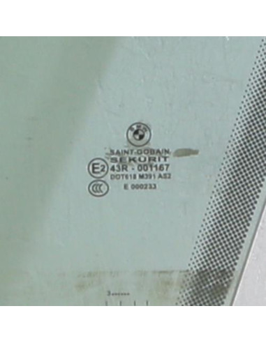 Vitre avant gauche BMW SERIE 1 F21 PHASE 1 Diesel