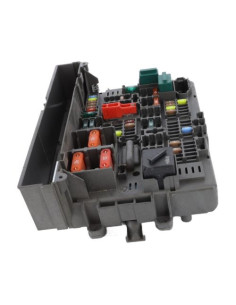 Porte fusible BMW SERIE 1 E81 Diesel 2