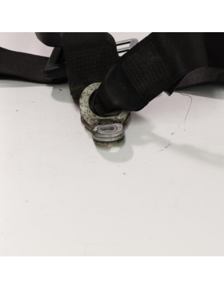 Attache ceinture arriere gauche BMW SERIE 3 E46 PHASE 1 Diesel