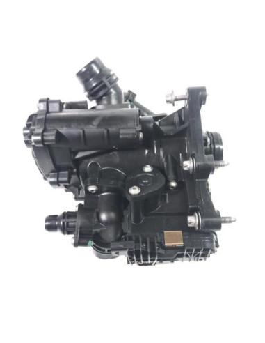 Pompe à eau BMW SERIE 1 F40 