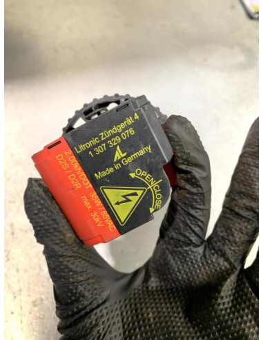 Boitier xenon BMW X3 E83 PHASE 1 