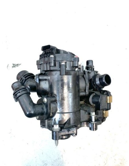 Pompe à eau BMW SERIE 1 F40 Essence