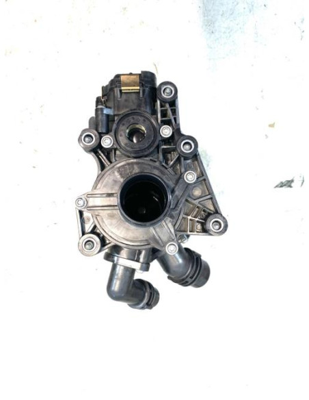 Pompe à eau BMW SERIE 1 F40 Essence