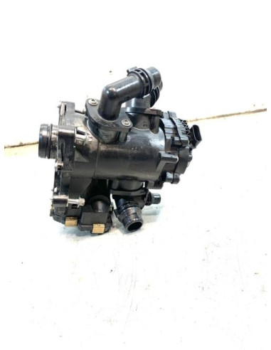 Pompe à eau BMW SERIE 1 F40 Essence
