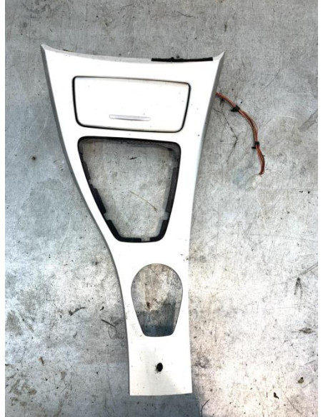 Console central (interieur plastique) BMW SERIE 3 E91 TOURING PHASE 1 BREAK Diesel