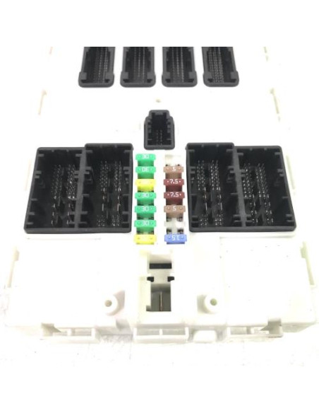 Porte fusible MINI MINI 3 F54 CLUBMAN PHASE 1 BREAK Diesel