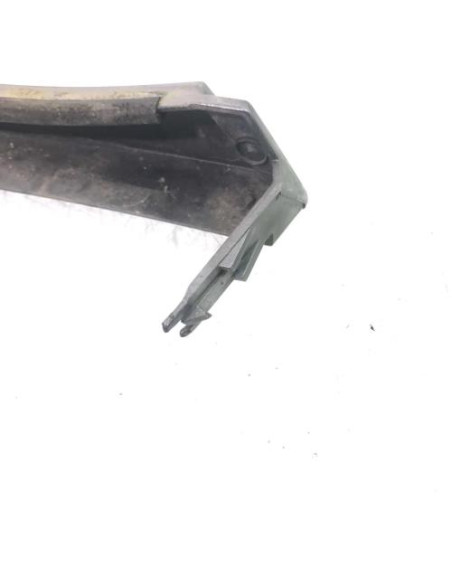 Enjoliveur moustache optique avant gauche BMW SERIE 3 E46 TOURING PHASE 2 BREAK 