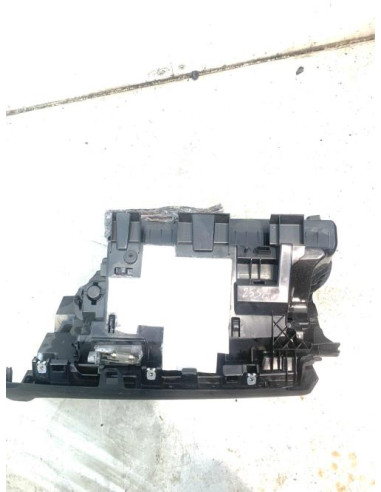 Boite a gants BMW SERIE 1 E81 Diesel